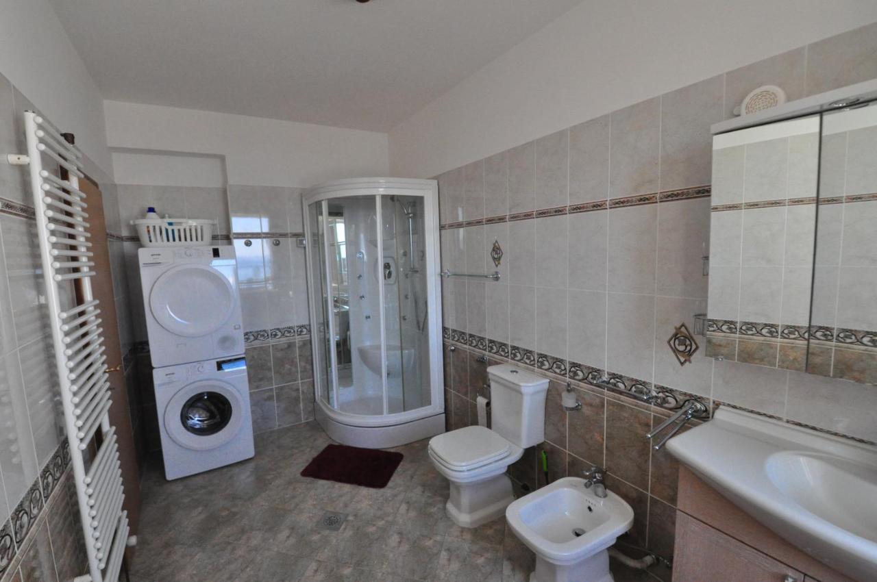شقة Lux Apartman Leo كوسترينا المظهر الخارجي الصورة